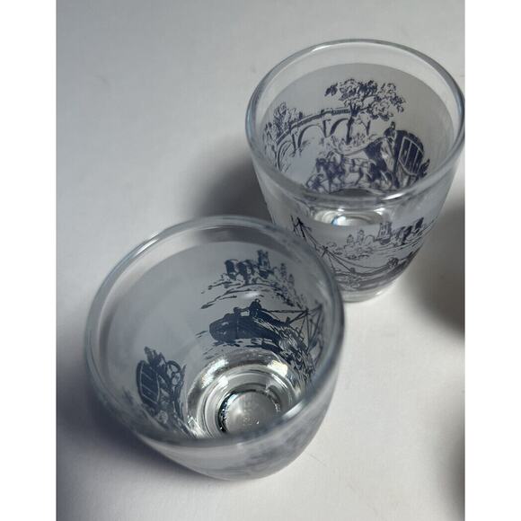 Shot Glasses 4 Vintage Scene 1 Red 3 Black on Clear Glass Horse Carriage Harbor - Picture 2 of 7